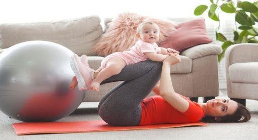 Baby's Cold Hands & Feet: Is It Normal? When to Worry